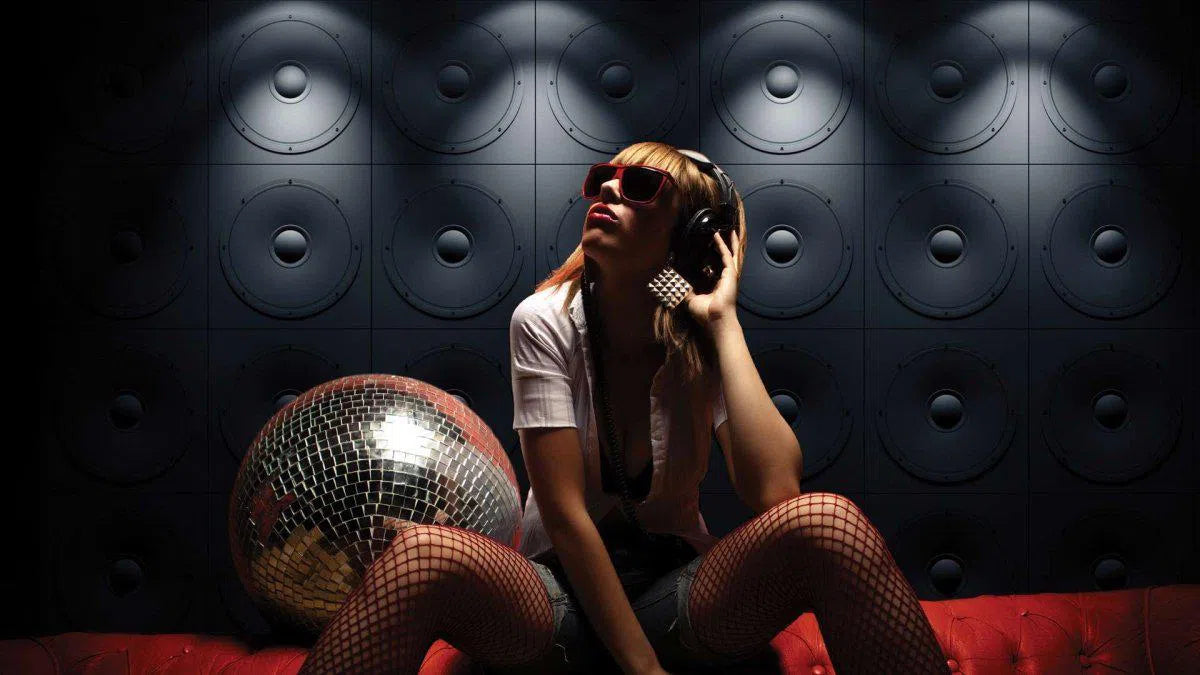 3D Gypsum Wall Art Panels in club interior SPEAKER Decormania.eu