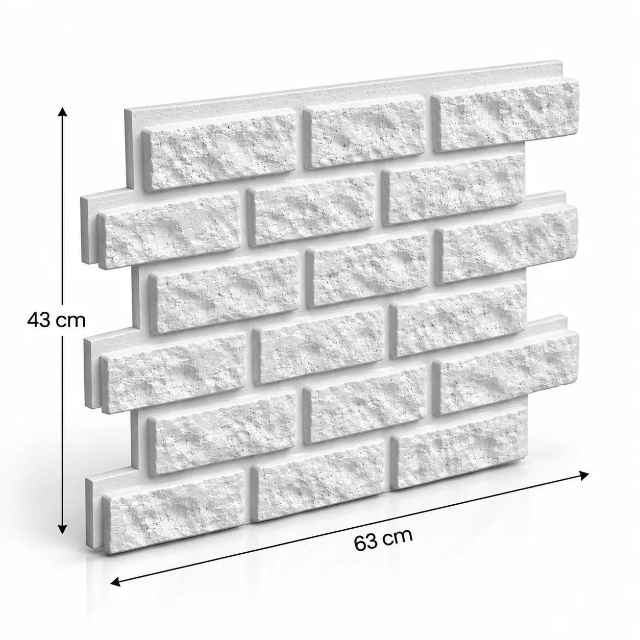 Hvid Brick 3D-vægpanel i gips med målpile, der viser en bredde på 63 cm og en højde på 43 cm