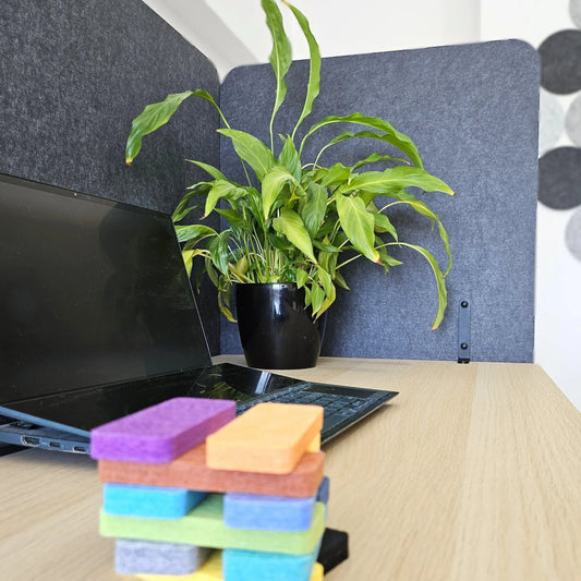 Felt Privacy Screen - Acoustic Office Partition 60x60 in office interior DecorMania EU