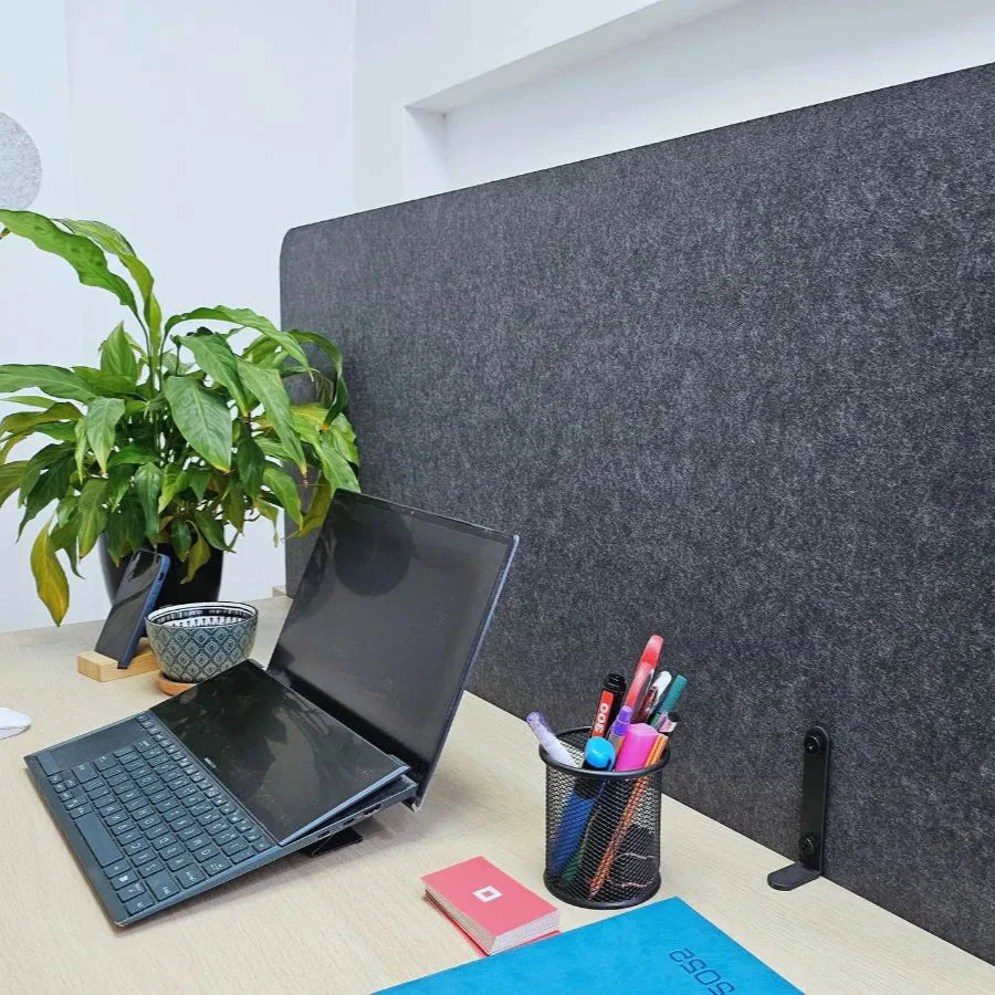 Felt Privacy Screen - Acoustic Office Partition 60x60 in office interior DecorMania EU