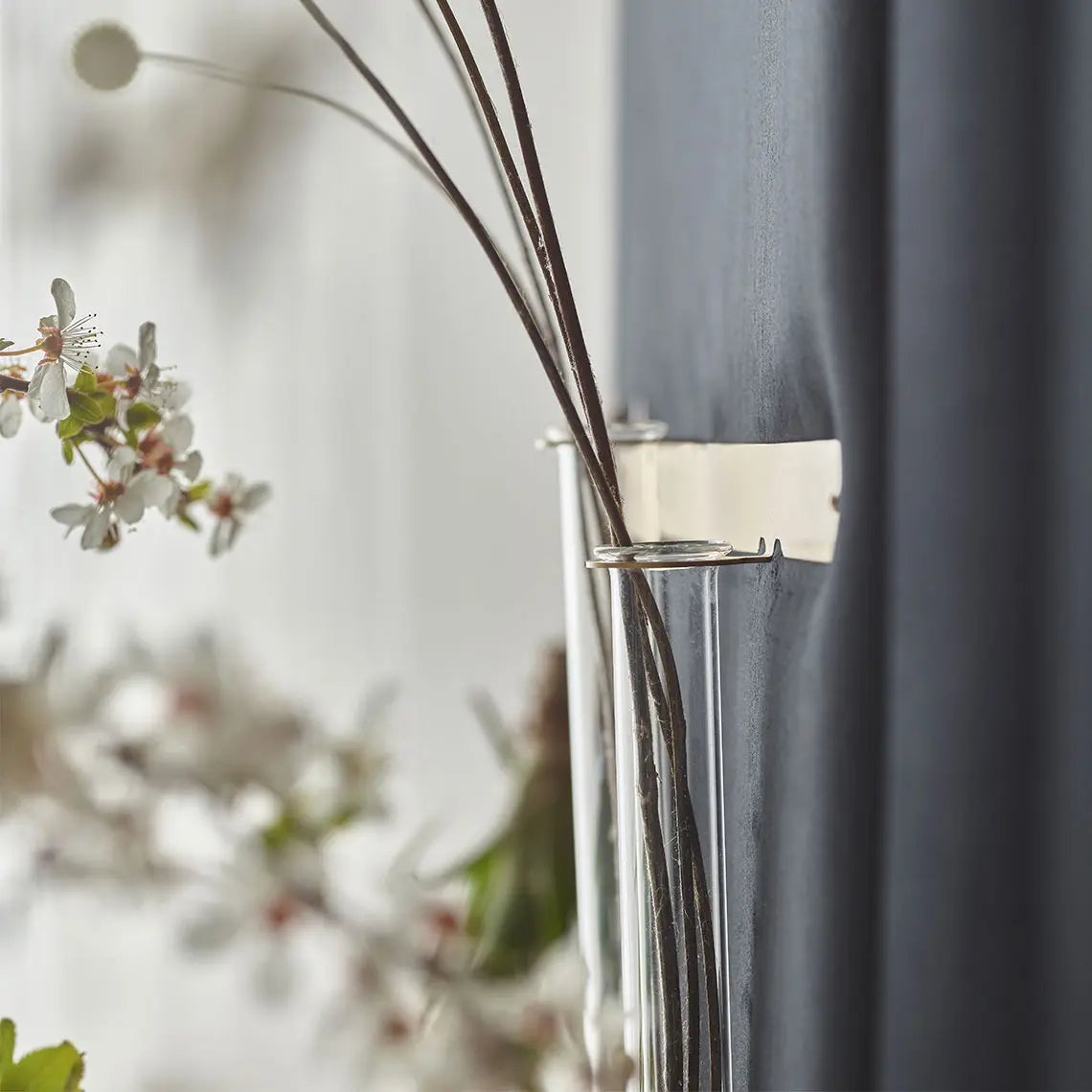 Padded Wall Boards Accessories - Decorative Strip 2 Gold on grey panel Docormania.eu