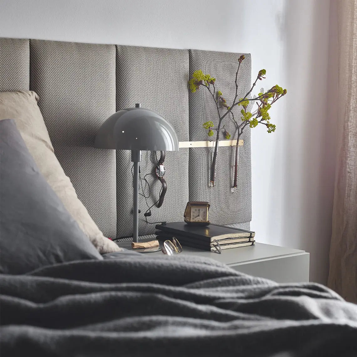 Padded Wall Boards Accessories - Decorative Strip 2 Gold on grey panel Docormania.eu