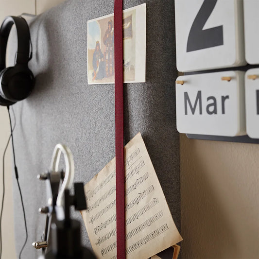 Padded Wall Boards Accessories - Elastic 60 cm burgundy on grey panel Docormania.eu