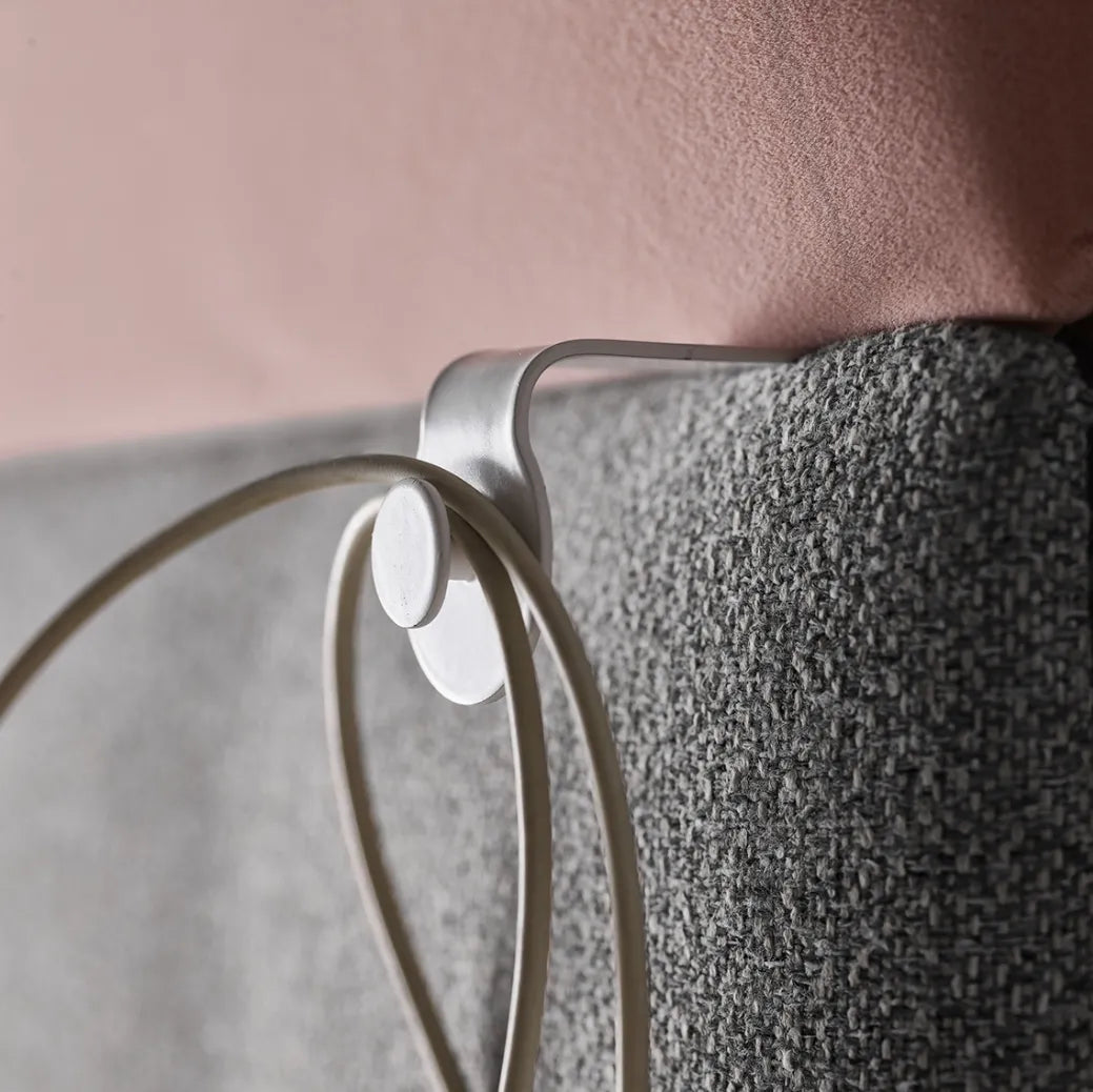 Padded Wall Panels Set 5 Pink closeup hanger closeup Decormania.eu