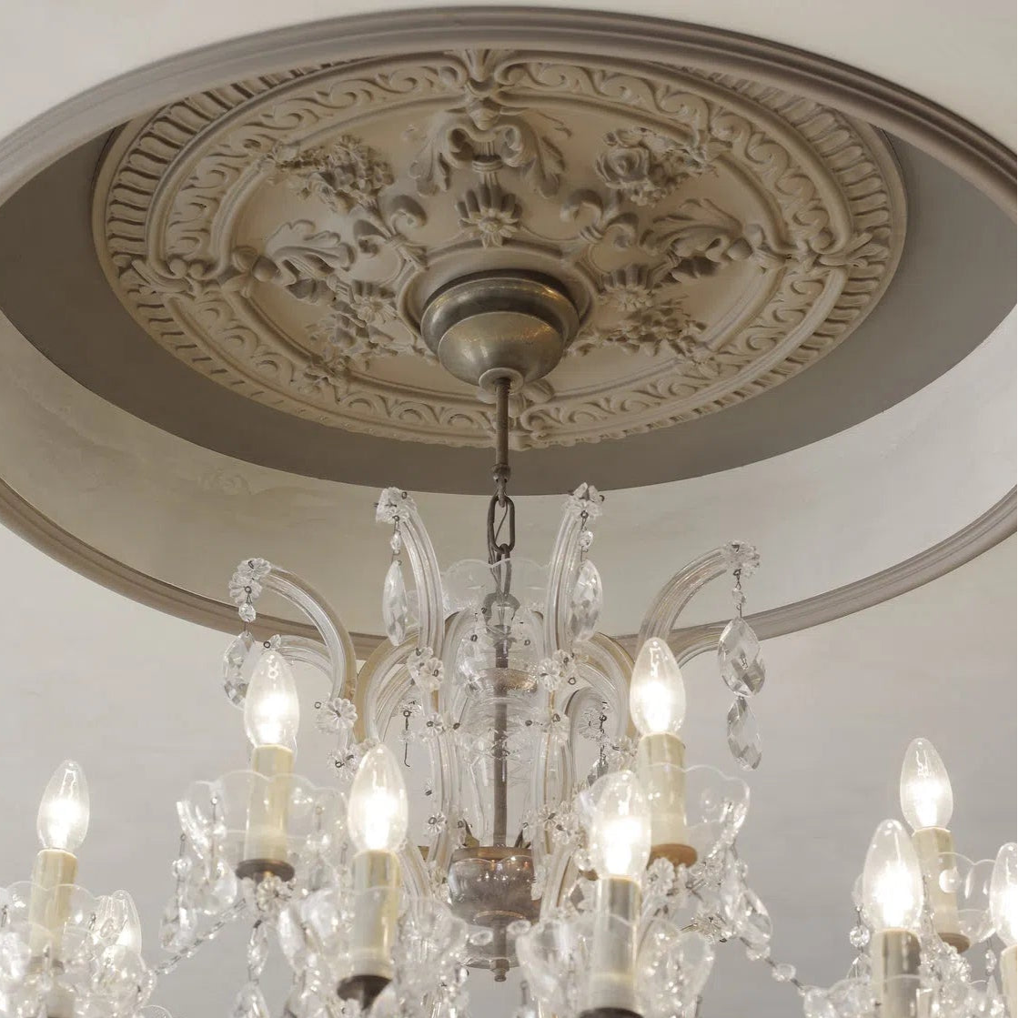 HELENA R11 ARSTYL Ceiling Rose with a crystal chandelier | DecorMania.eu