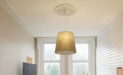 LAURA (R24) ARSTYL Ceiling Rose with a simple pendant light DecorMania.eu