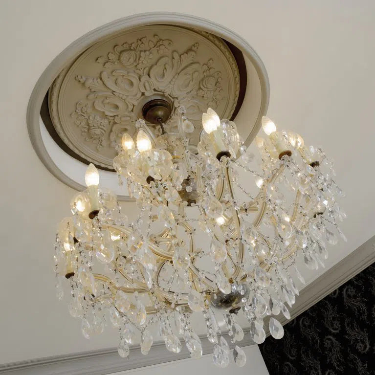 R12 ARSTYL Ceiling Rose with a crystal chandelier | DecorMania.eu