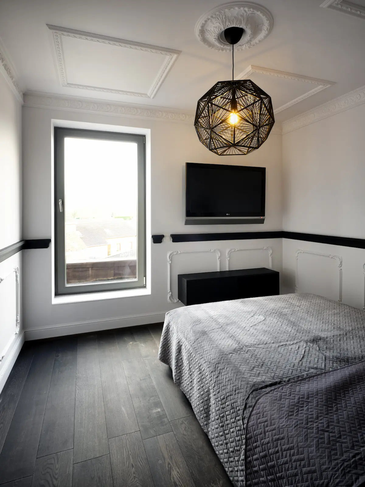 R8 ARSTYL Ceiling Rose in a modern interior | DecorMania.eu