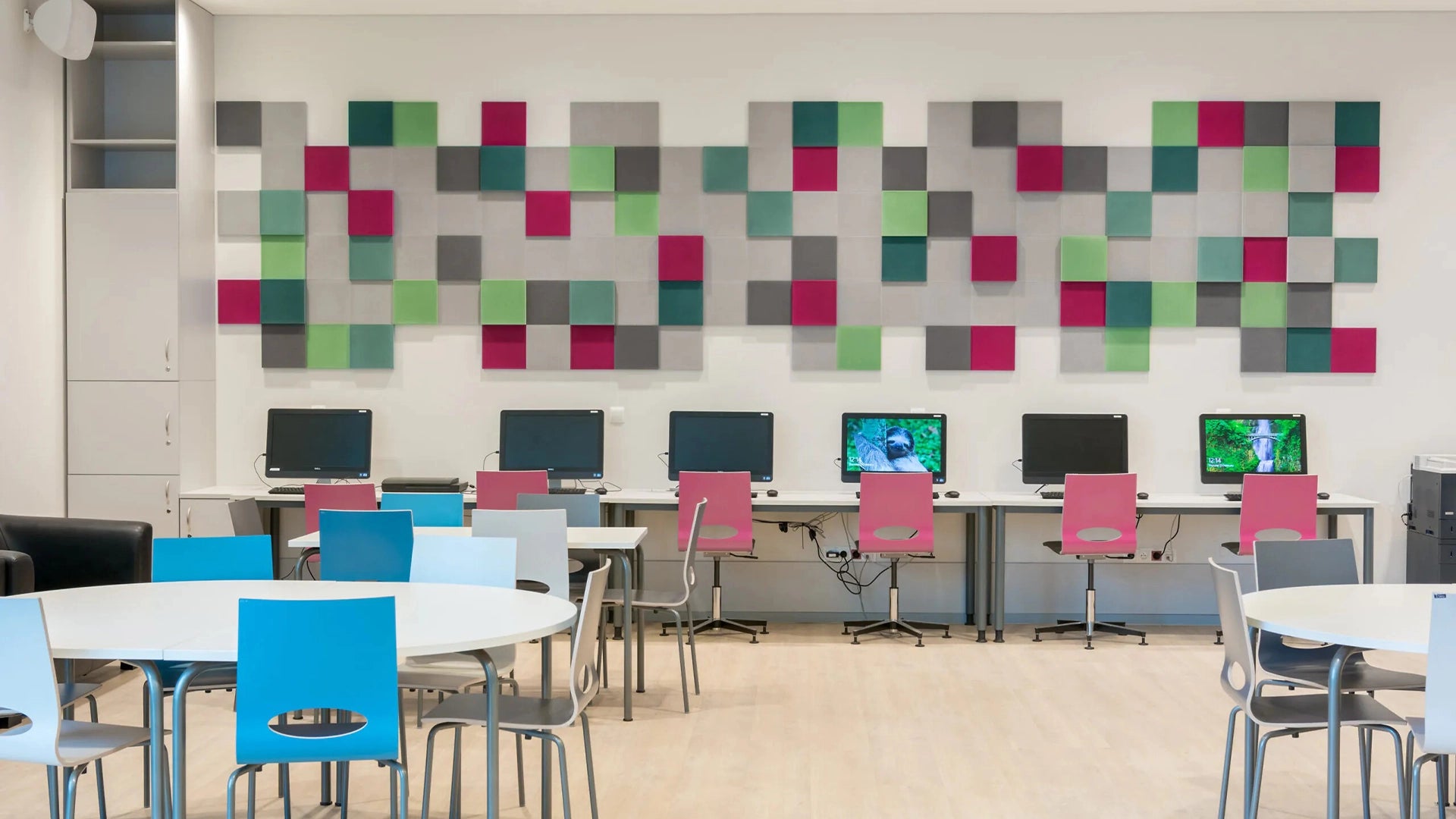 Fluffo FIRE-RESIST Acoustic Wall Panel in IT room