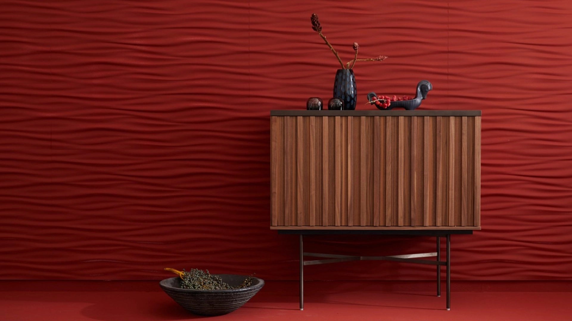 LIQUID 3D Polyurethane Wall Art Panel in red colour interior DecorMania.eu